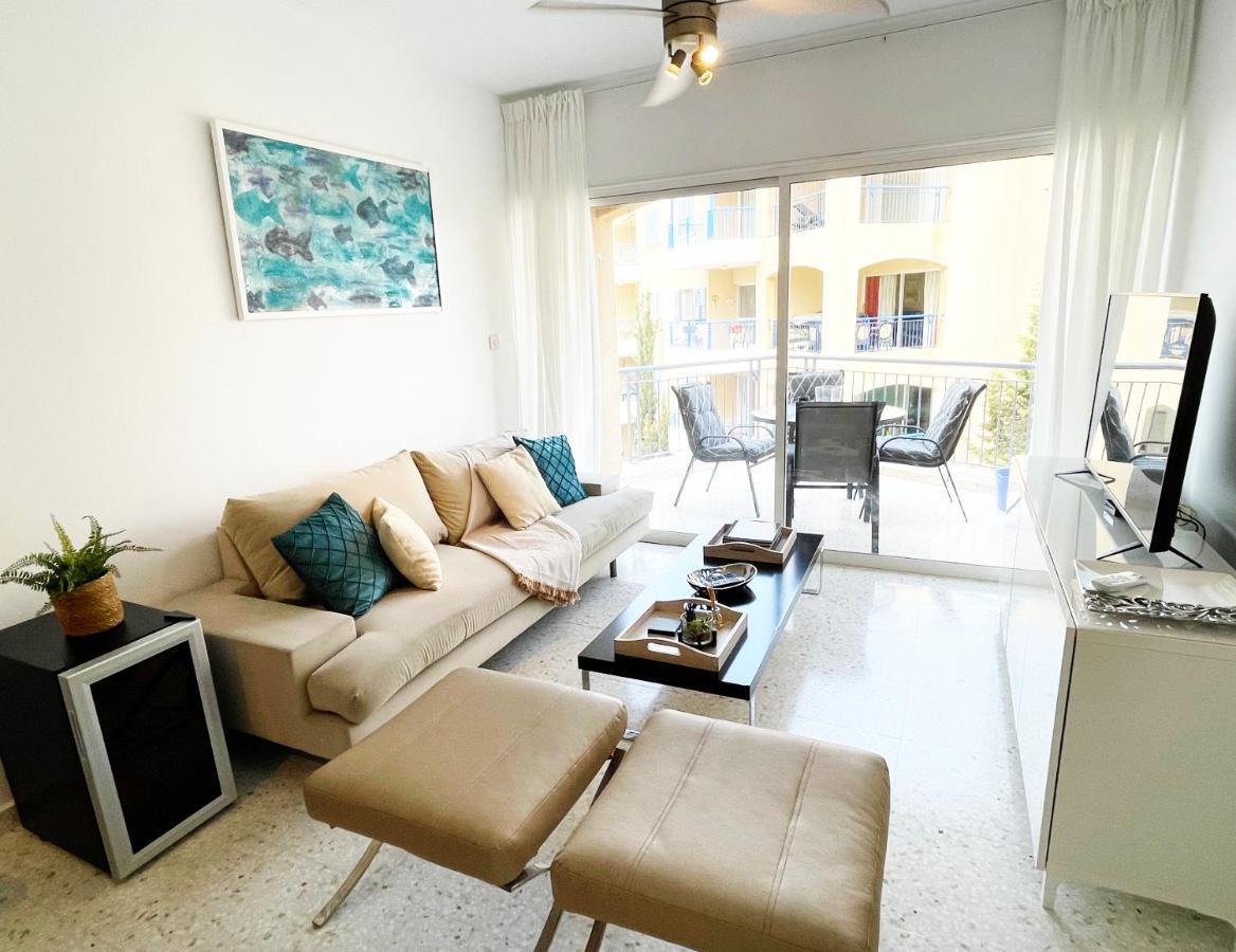 Direct Sea View & Quality Bed - Kings Palace 1 Bed Paphos Exterior foto