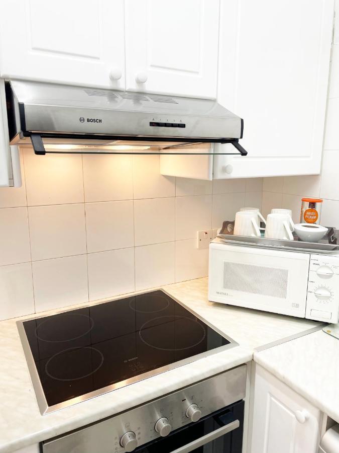 Direct Sea View & Quality Bed - Kings Palace 1 Bed Paphos Exterior foto