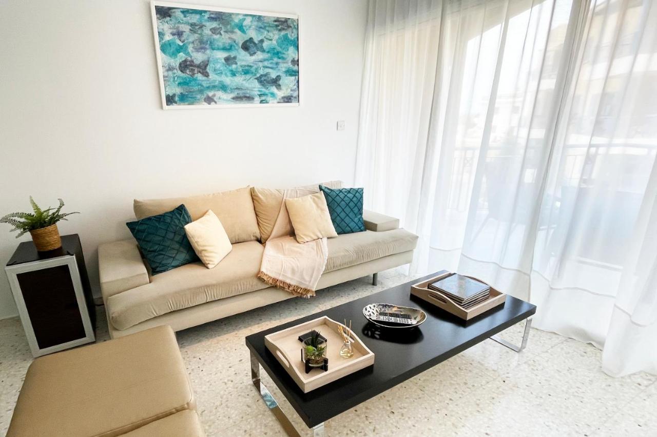 Direct Sea View & Quality Bed - Kings Palace 1 Bed Paphos Exterior foto